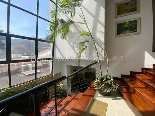 Casa En Venta En San Bernardino Impresionante En Calle Cerrada Con Vigilancia Yf