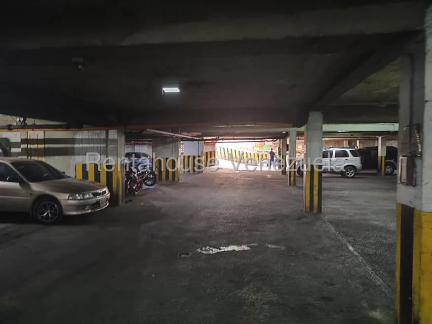 Comercial (Estacionamiento) en Venta en Parroquia Santa Rosalia, Distrito Metropolitano