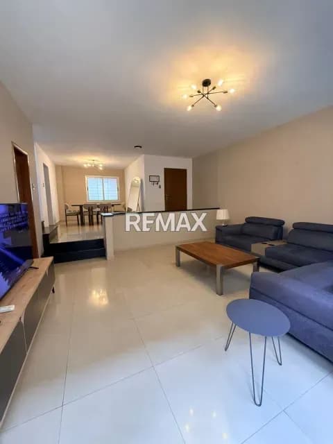 EXCELENTE UBICACIÓN EN EL ESTE CASA EN VENTA CONJUNTO PRIVADO