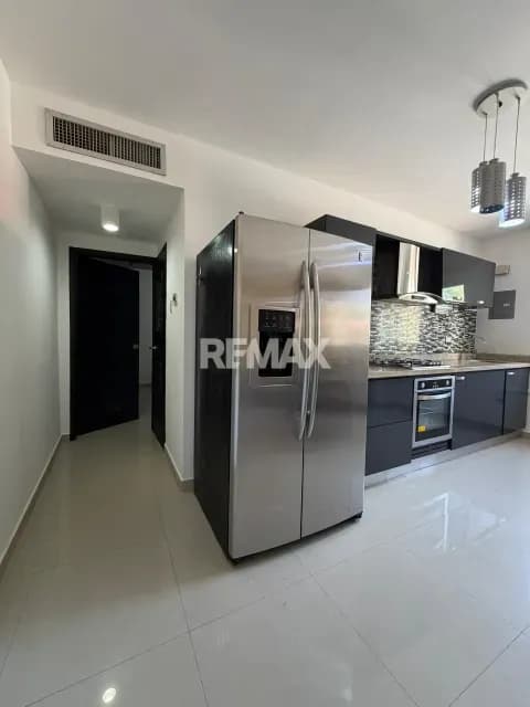 APARTAMENTO TIPO ESTUDIO EDIFICIO MARINAMAR SECTOR VERITAS MARACAIBO