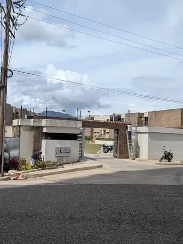 Townhouse Aparto Villa En Obra Blanca Res Villas Altos De Aricagua Mañongo Planta Y Pozo Gmendez Inzitu
