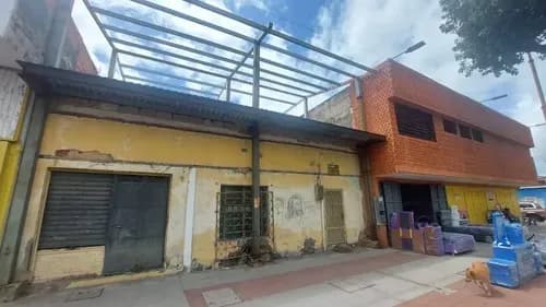 Fp 303411 Estratégica Propiedad En Venta Av Las Ferias Valencia 272 M2 Solo Clientes