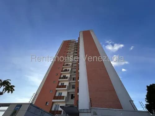 Diana Blanco Trae Para Ti Al Oeste De Barquisimeto, Este Apartamento En Obra Gris, Ideal Para Diseñar A Tu Gusto. Cód. 26-13632, Zona Segura Y De Alta Revalorización.