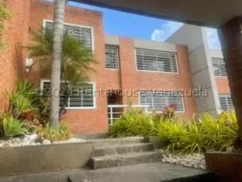 #25-3610 Moderno Town House En La Lagunita Country Club