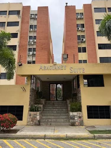 Inzitu Realtors Vende Apartamento En Res Araguaney Suite Tazajal Naguanagua Ir-ac