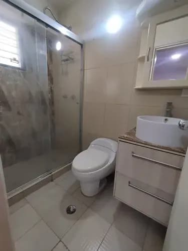Venta: Confortable Apartamento Actualizado Con Vista Panorámica Residencias Sonesta, Urbanización Los Mangos Yt-pl