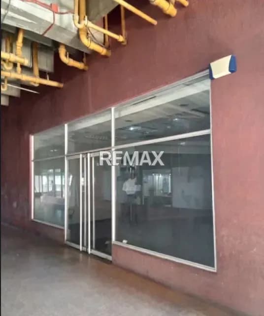 LOCAL EN VENTA CENTRO COMERCIAL EL RECREO