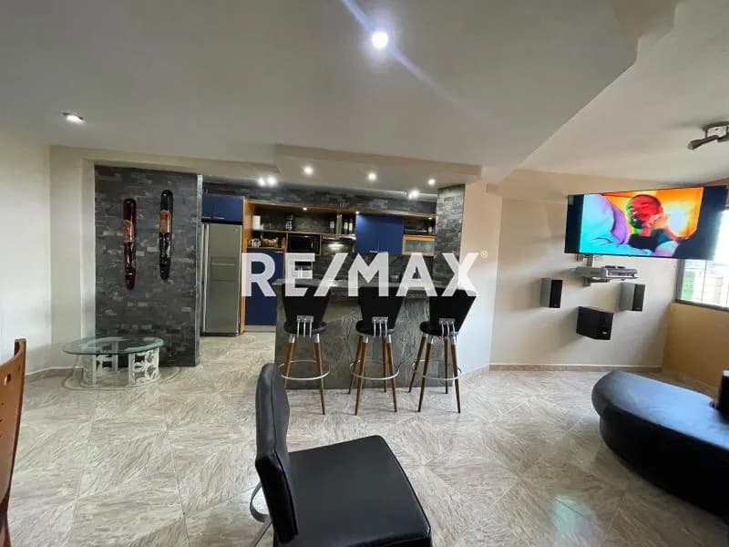 VENDO APARTAMENTO EN RES PORTAL MAÑONGO FRENTE AL SAMBIL 116m2