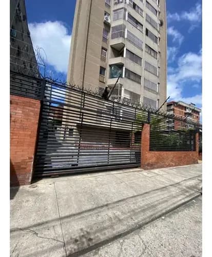 Apartamento En Alquiler 48mts Sabana Grande 1hab 1 Baño 1 P/e