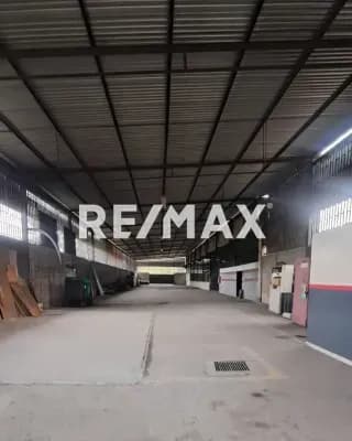 ALQUILER DE GALPON, 1170 M2. GUACARA
