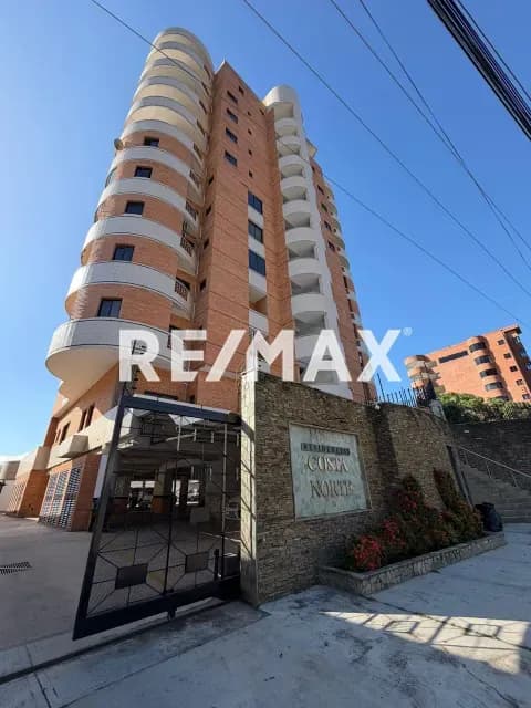En venta como y funcional apartamento en Resd. Costa Norte Mañongo Naguanagua