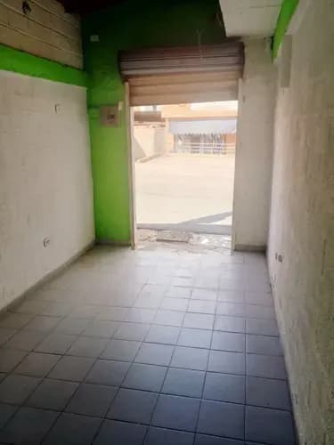 Dh Ofrece En Alquiler Local Comercial A Pie De Calle Urbanizacion La Esmeralda San Diego Estado Carabobo