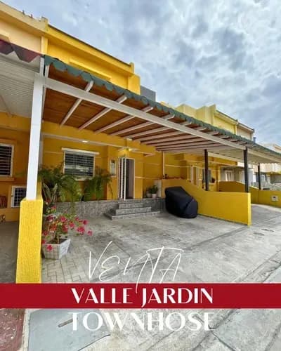 Se Vende Townhouse En La Av Alfaragua De Santa Rita Maracay