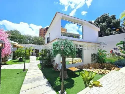 * María Valera Vende Casa Multifuncional Al Este De Barquisimeto, Cód. 26-12035, Diseñada Bajo Un Concepto Vanguardista, Con Spa Moderno, Tanque Subterráneo, Planta Eléctrica.