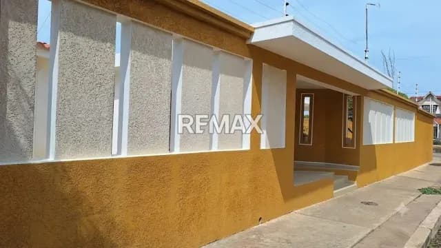 VENDO CASA EN MARANORTE TERCERA ETAPA
