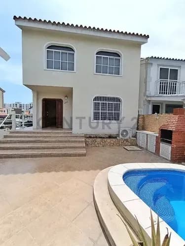 Casa en alquiler en anzoategui - $1k