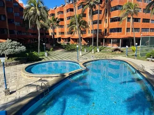 Johana Lazaro Vende Apartamento Amoblado En Planta Baja Con Planta 100% Y Pozo En Tucacas Con Salida A La Playa **clientes Directos**