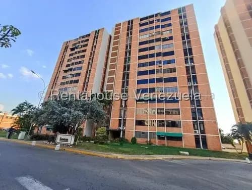 Alquiler Comodo Apartamento En Bosque Alto Vigilancia Pozo Agua Listo Para Habitar Estef 26-10312