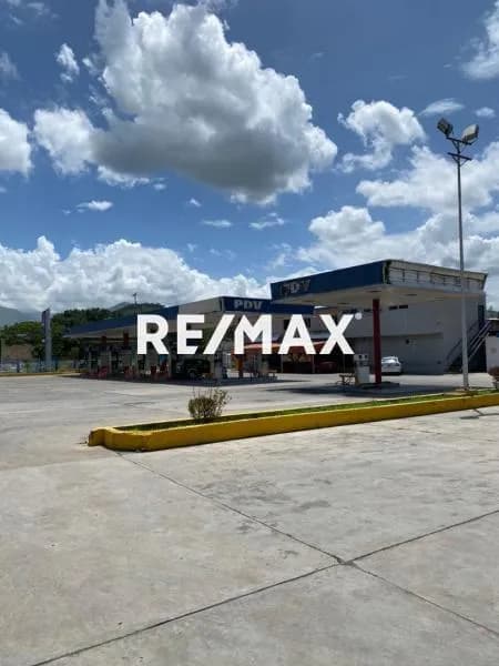 VENTA DE ESTACIÓN DE SERVICIO EL CAMPESTRE EN LA INTERCOMUNAL, TURMERO, MARACAY. ESTRATÉGICA UBICACIÓN