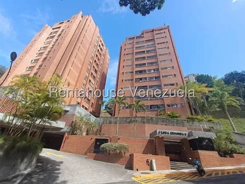 Caa-se Trata De Un Bello Ph Duplex Con Dos Grandes Terrazas.