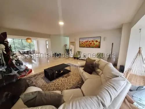 Jg Apartamento En Alquiler Urb. Chulavista, Caracas 26-12454
