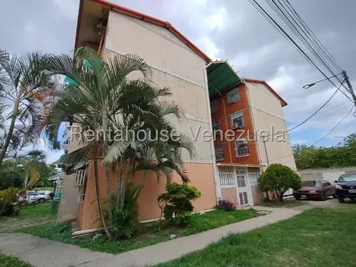 Apartamento Económico En Los Samanes Pozo Agua Gas Directo Estef 26-6624