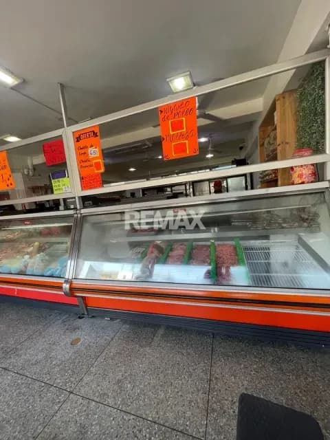 En venta Local con carnicería, ubicado en la carrera 17 de Barquisimeto