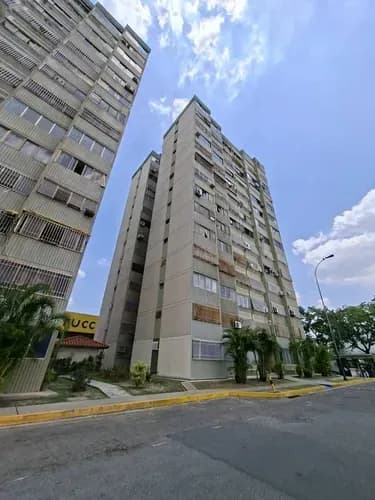 * Josefina Toledo Vende Funcional Apartamento En La Granja, Res Don Bosco, 78m², Pisos Porcelanato, Fabulosa Ubicación, 329368