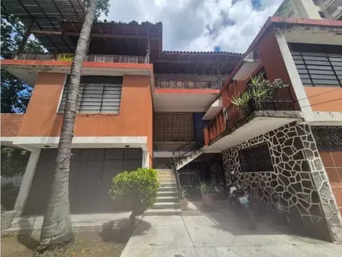Quinta En Venta Con Zonificacion R7 En Urb La Paz, El Paraiso