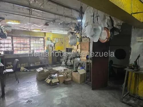 Catia Edificio Local Comercial Venta Ubicacion Privilegiada
