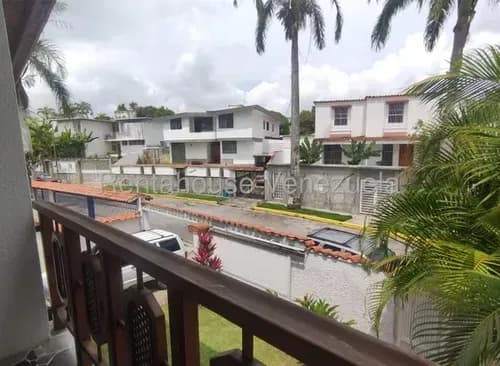Casa (duplex) En Venta En Macaracuay, Distrito Metropolitano. Yg9451