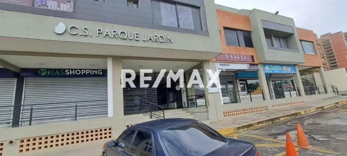SE ALQUILA OFICINA EN EL CENTRO DE SERVICIOS PARQUE JARDÍN, AV. LIBERTADOR DE BARQUISIMETO