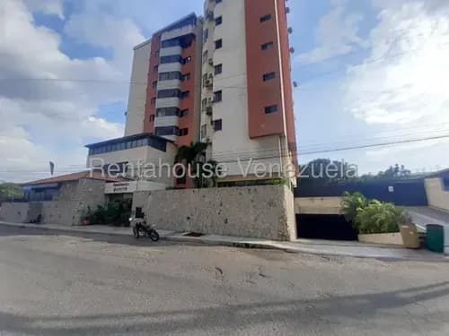 Venta De Bello Apartamento En Cabudare Estado Lara. Por La Av. La Mata / Edel Vargas Renta House
