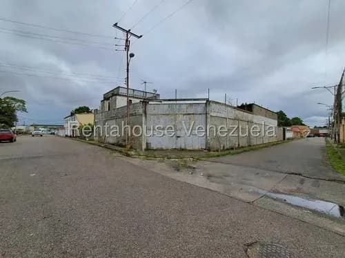 Amplio Galpon-local En Venta Maturin Mls #26-6448