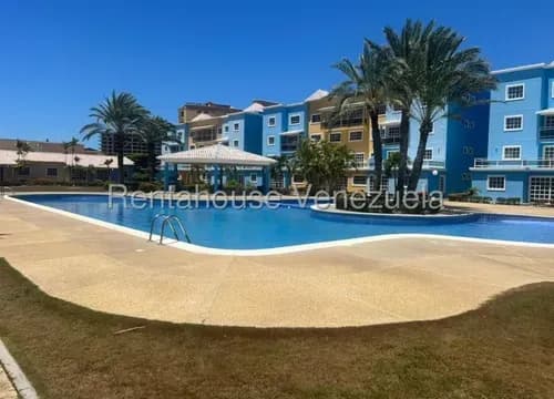 Apartamento En Costa Azul Cercano A La Playa Centro Comercial La Vela. Supermercado. Mari