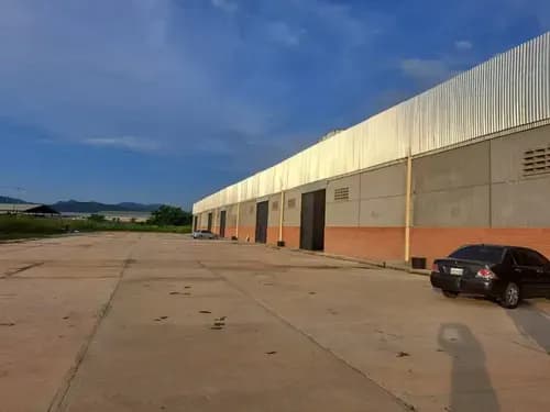 En Venta Y Alquiler Galpones De 1.200m2 ,mesones Barcelona