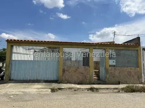 Lcda. Milagros Inmuebles Nazareth Casa En Venta En Barquisimeto Lara Zona Norte Tamaca. Codigo Del Inmueble 26-19931 Economica Residencial Economico