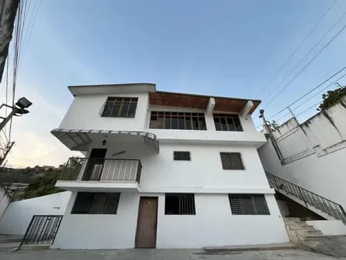 Vendo Casa De 330 M2, Ref. 170.000 Zona Industrial Las Minas