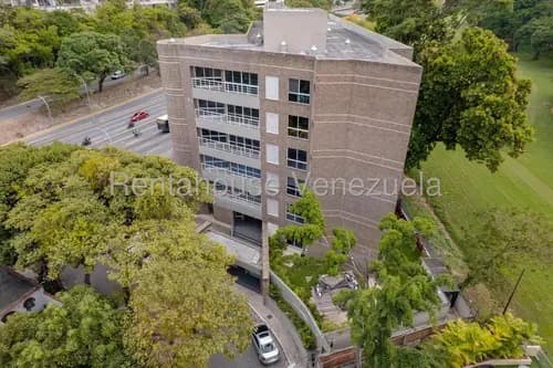 Apartamento En Venta Con Vista Al Campo De Golf En Los Naranjos De Las Mercedes #26-20143 Magaly