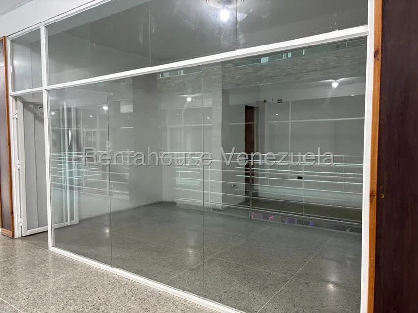 Comercial (Local Comercial) en Alquiler en Parroquia Juan de Villegas, Lara
