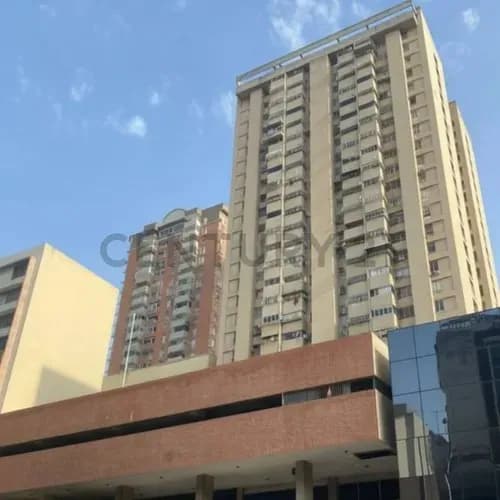 Local En Venta La Candelaria: Donde El Capital No Espera Por La Rentabilidad