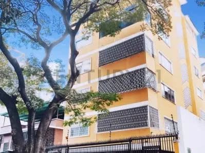 Edificio comercial en venta, con excelente ubicación, urb. Los Caobos