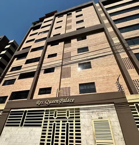 En Venta Lindo Apartamento/resd Queen Palace Urb La Soledad/pg1112