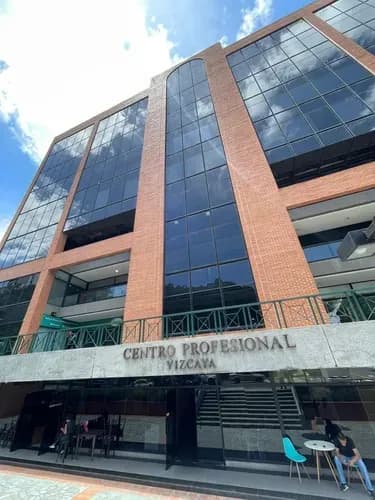 En Alquiler Oficina Ph En El Centro Profesional Vizcaya. (r.o)