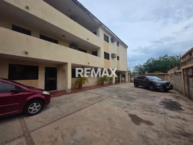 APARTAMENTO EN VENTA EN RESIDENCIAS DON GERARDO, AVENIDA MILAGRO NORTE