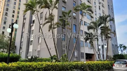 Diana Blanco Vende Conservado, Cómodo Y Acogedor Apartamento En El Este De Barquisimeto, Gas Directo, Tanque Subterráneo, Portón Eléctrico, Vigilancia Privada.