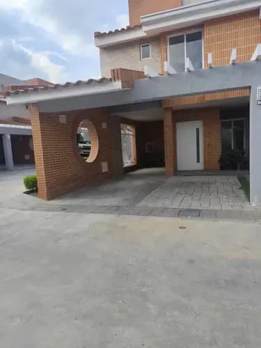 En Venta Th En Obra Gris Terrazas De Camoruco Valles De Camoruco Valencia Carabobo (brig Miranda)