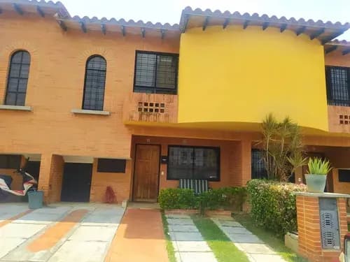 Townhouse En Venta ( Solo Cliente) Mañongo Carabobo Fcaballe