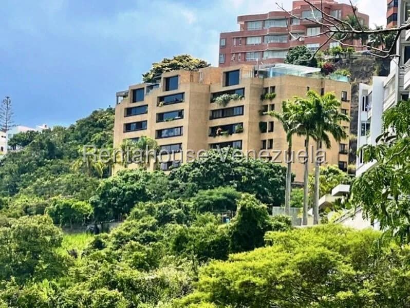 Apartamento (1 Nivel) en Alquiler en Colinas del Tamanaco, Distrito Metropolitano