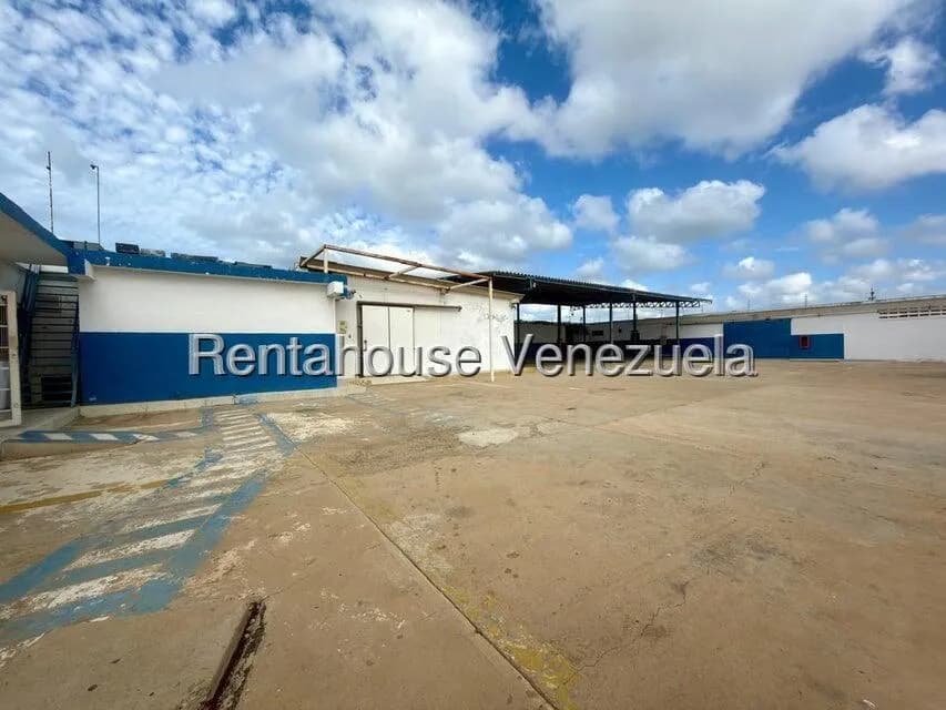 Comercial (Galpon - Deposito) en Alquiler en Nuevo Pueblo, Falcon